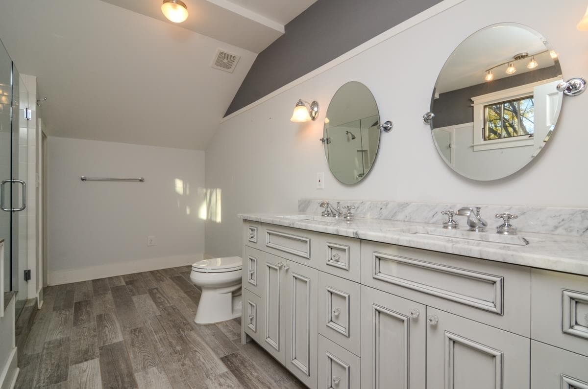 Nashville House: 1542 Douglas Ave.