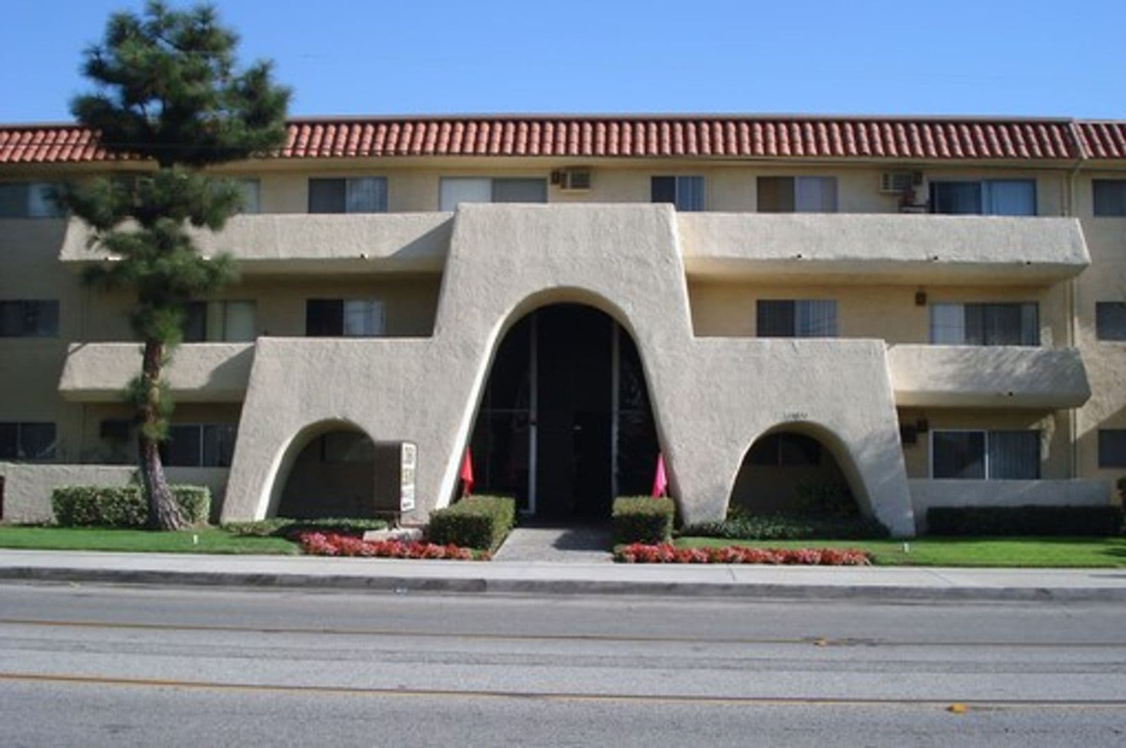 WHITTIER Apartment: 10640 COLIMA ROAD
