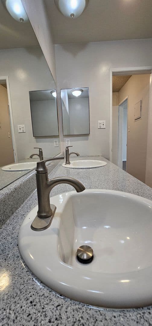 WHITTIER Apartment: 10635 COLIMA ROAD