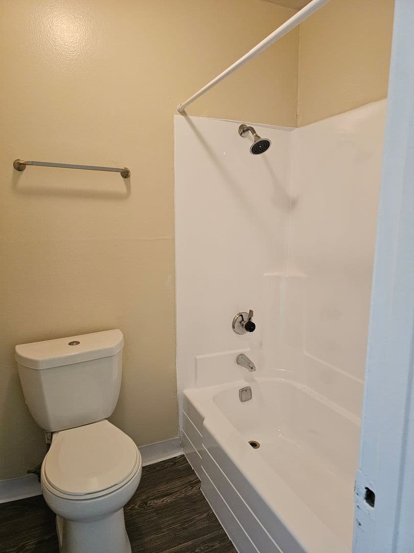 WHITTIER Apartment: 10640 COLIMA ROAD