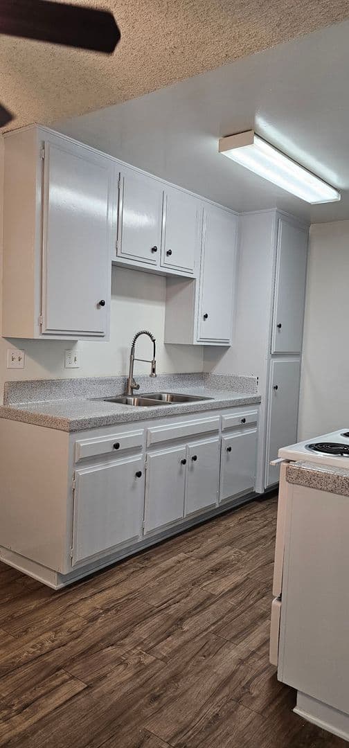 WHITTIER Apartment: 10635 COLIMA ROAD
