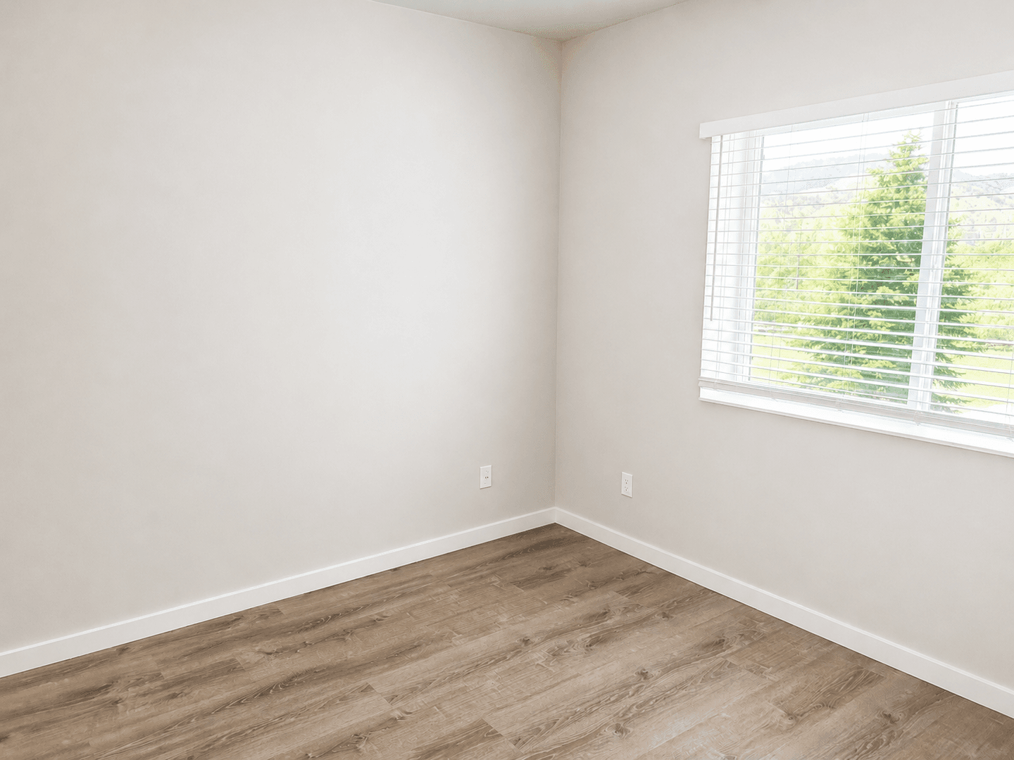 Gypsum Apartment: 620 Red Table Drive