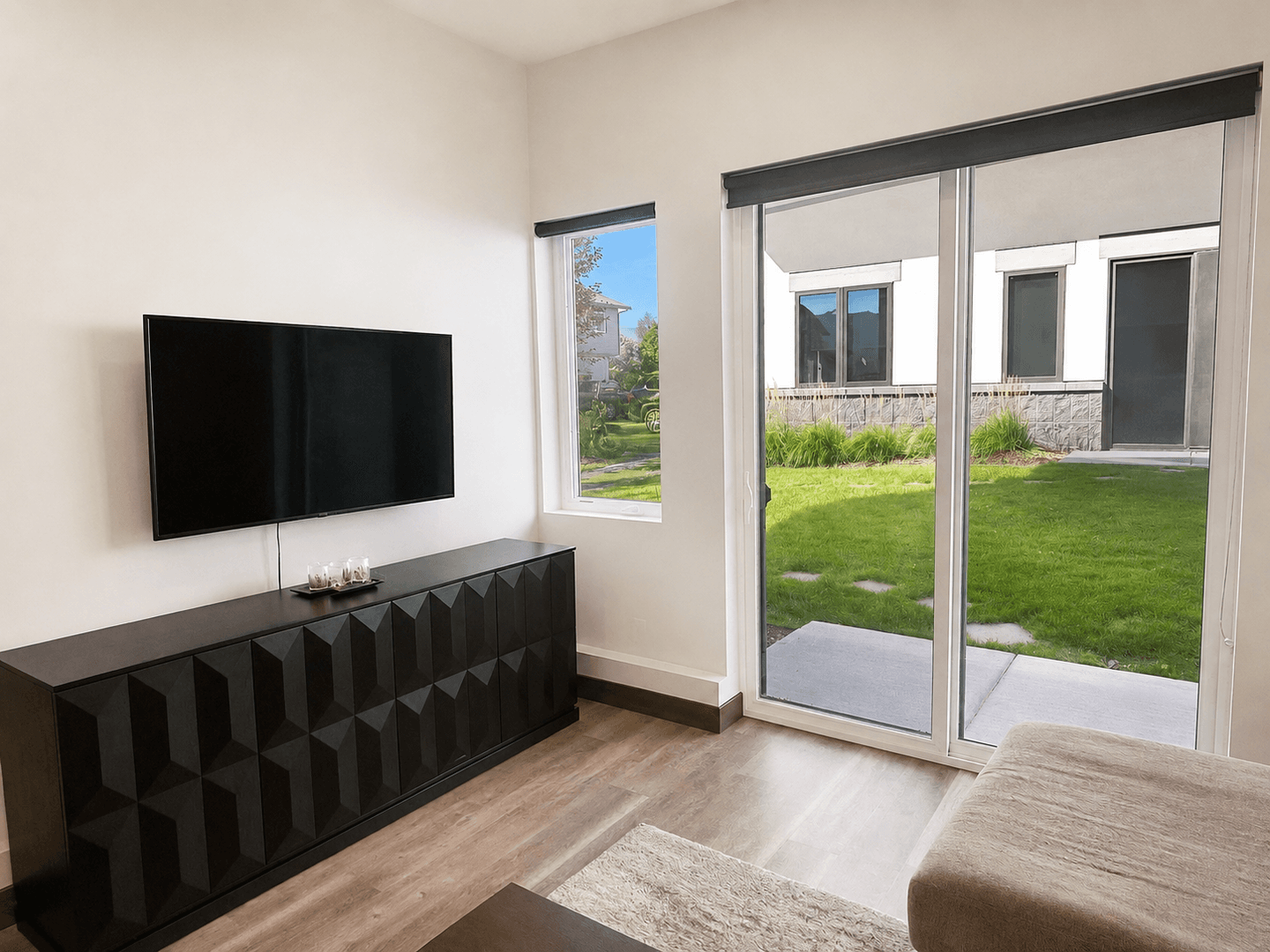 Eagle Apartment: 1115 Chambers Avenue