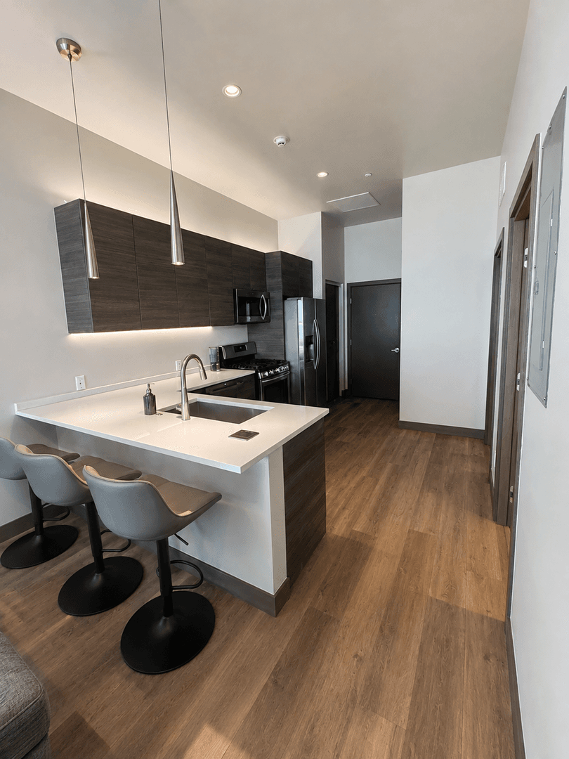 Eagle Apartment: 1115 Chambers Avenue