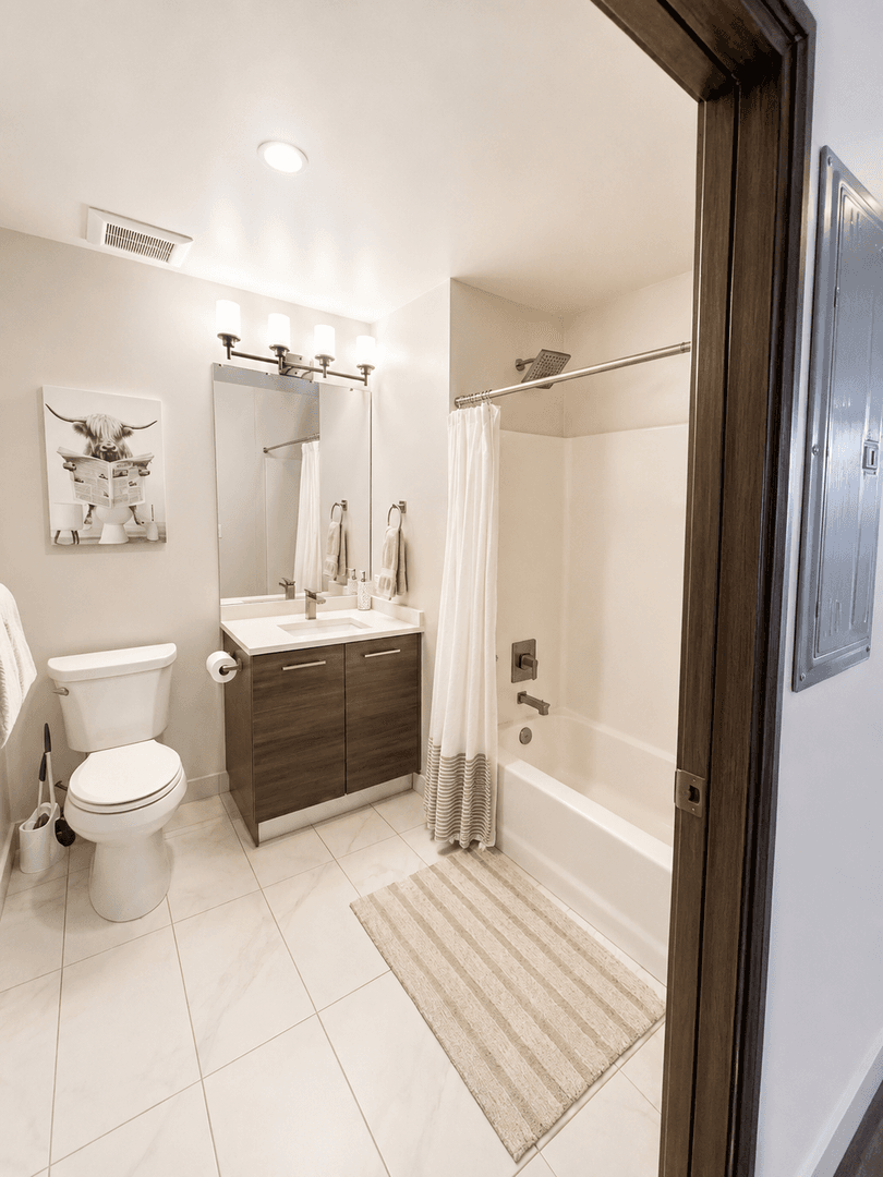 Eagle Apartment: 1115 Chambers Avenue