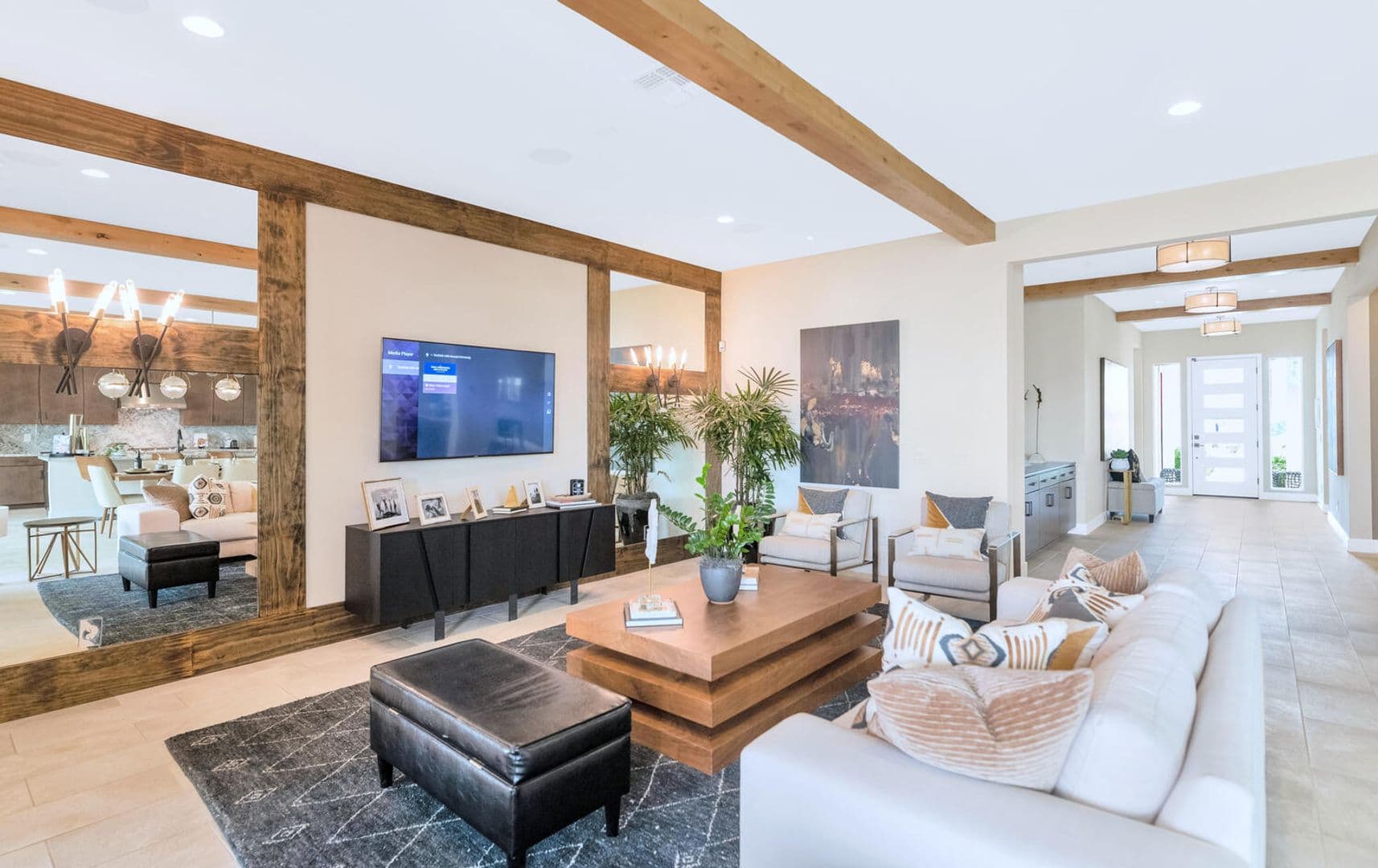 Mesa House: 10118 E Tesla Ave
