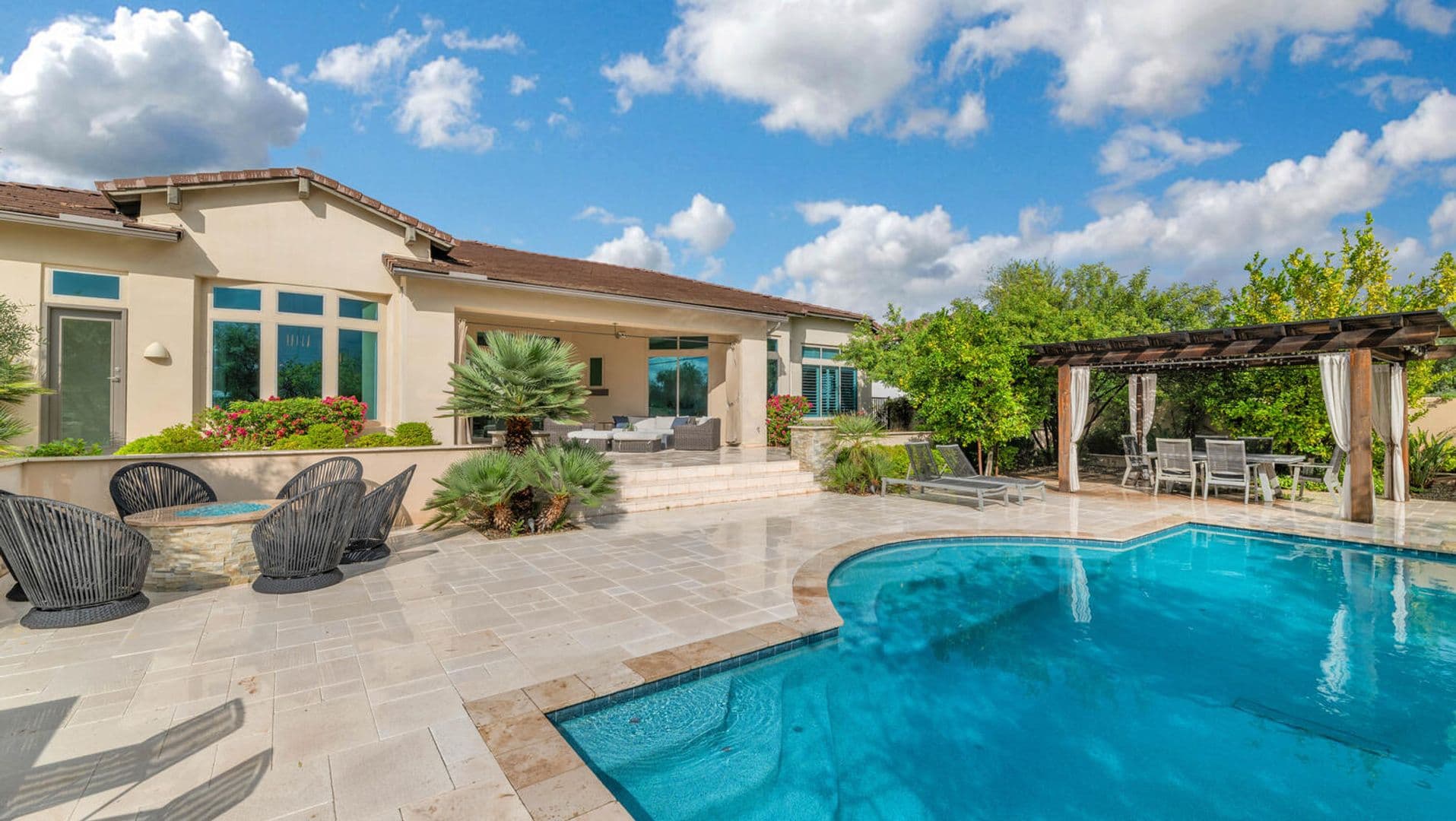Cave Creek House: 5413 E. Juniper Canyon Dr.