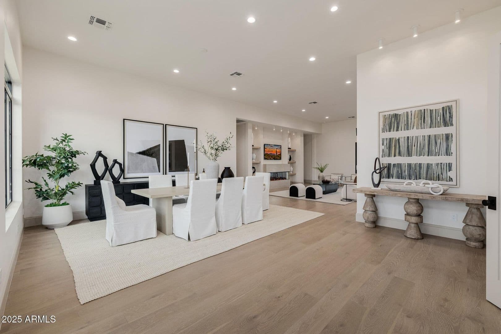 Phoenix House: 3301 E. Elm St