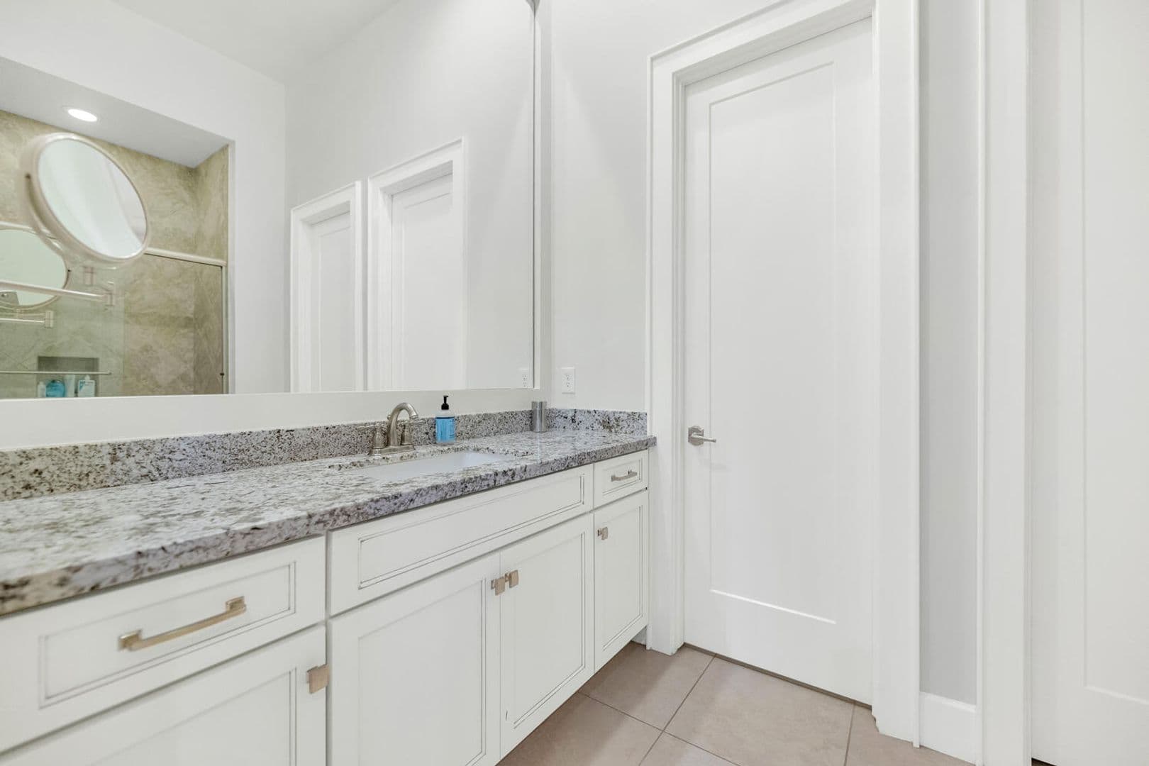 Cave Creek House: 5413 E. Juniper Canyon Dr.