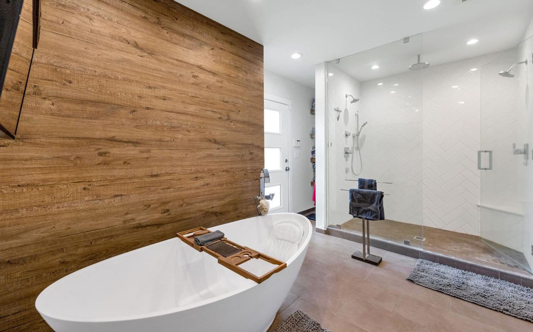 Paradise Valley House: 5228 N. 70th Pl