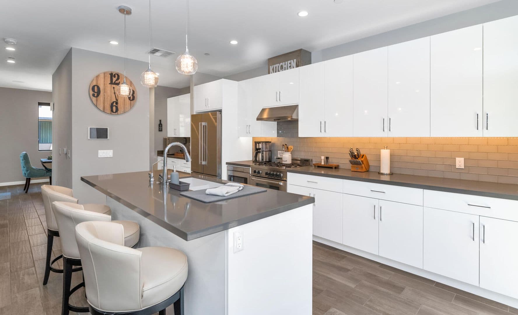 Scottsdale House: 6990 E. 6th St #1007