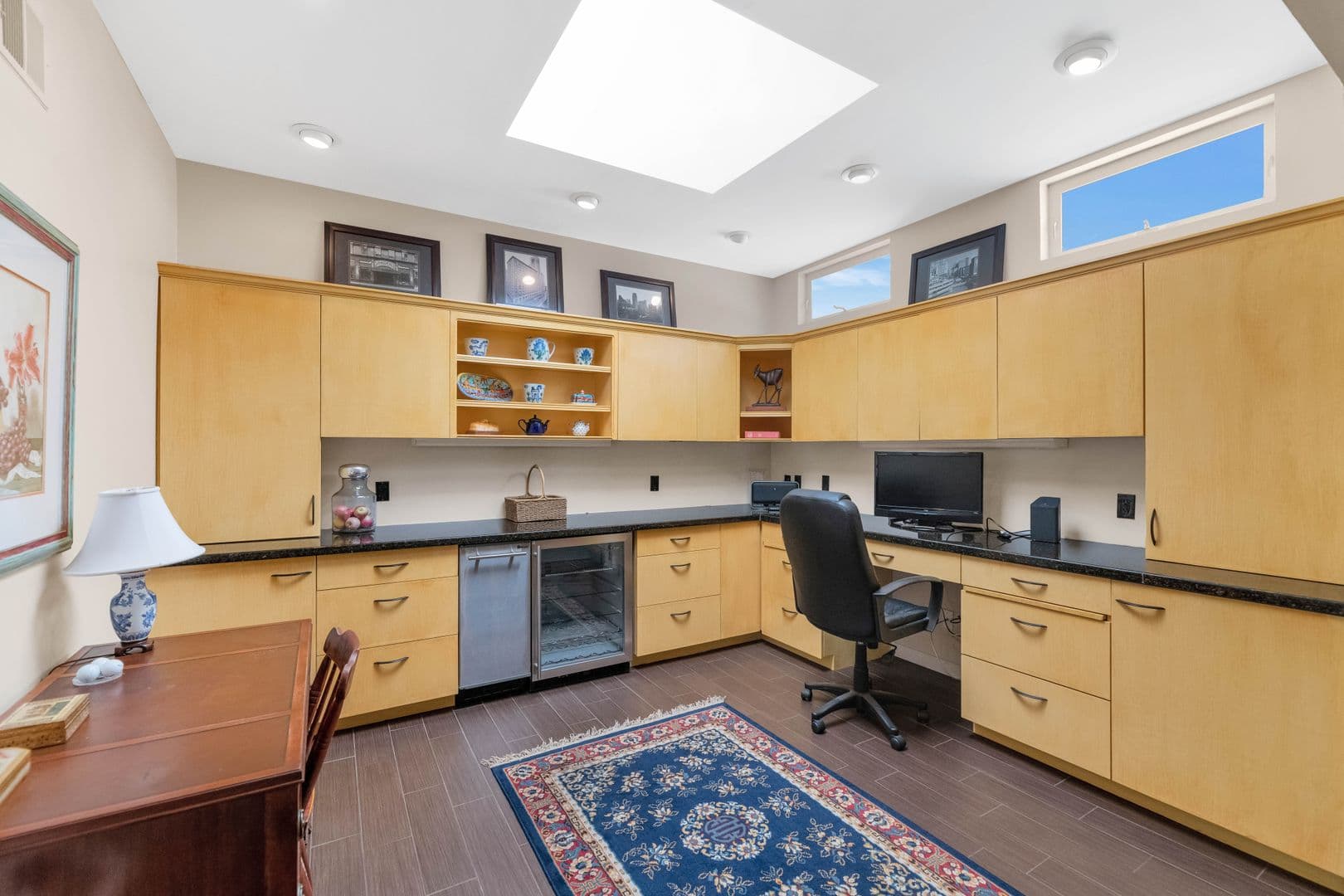 Phoenix House: 2626 E Arizona Biltmore Circle 32