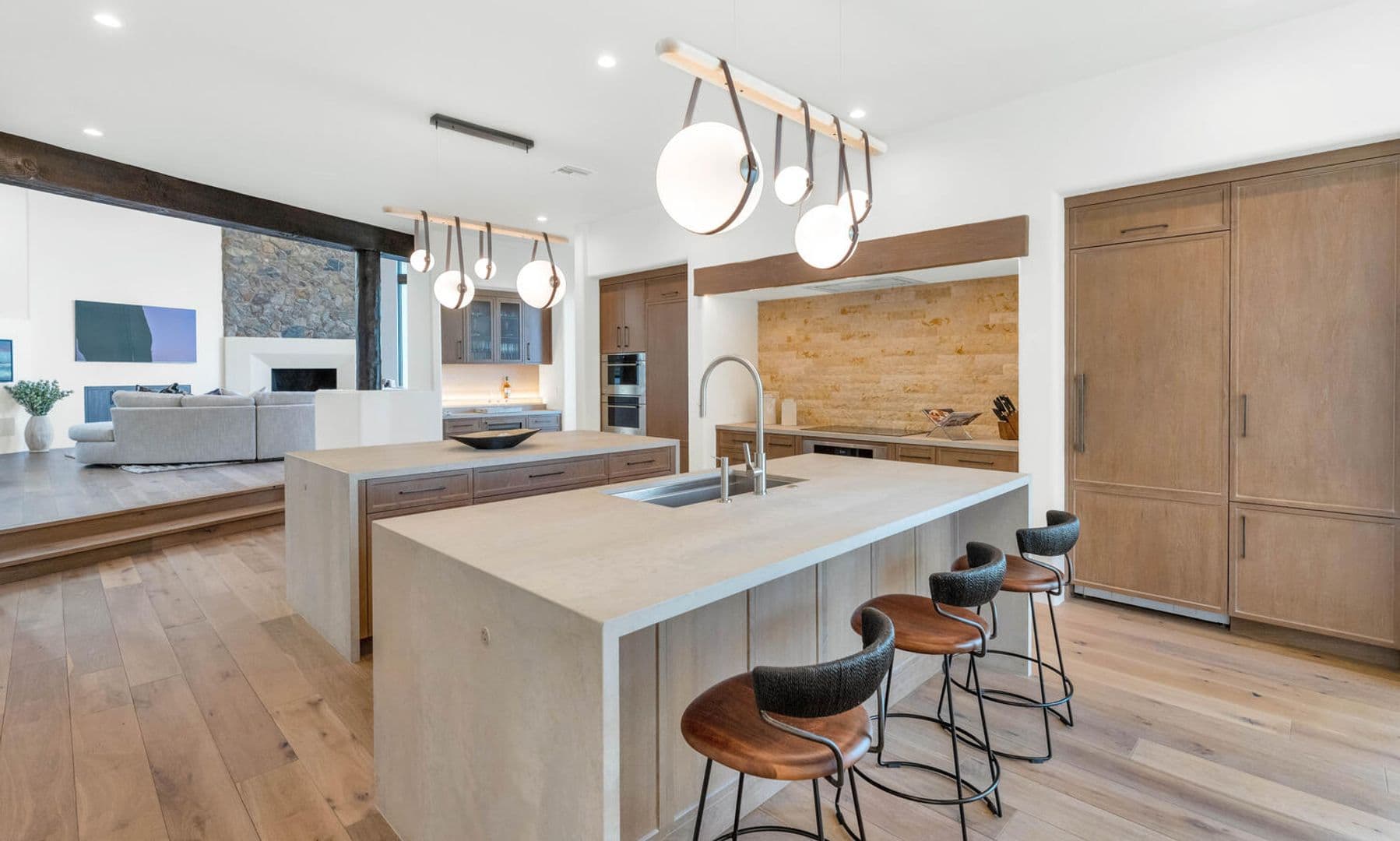 Paradise Valley House: 5810 E Cholla Ln