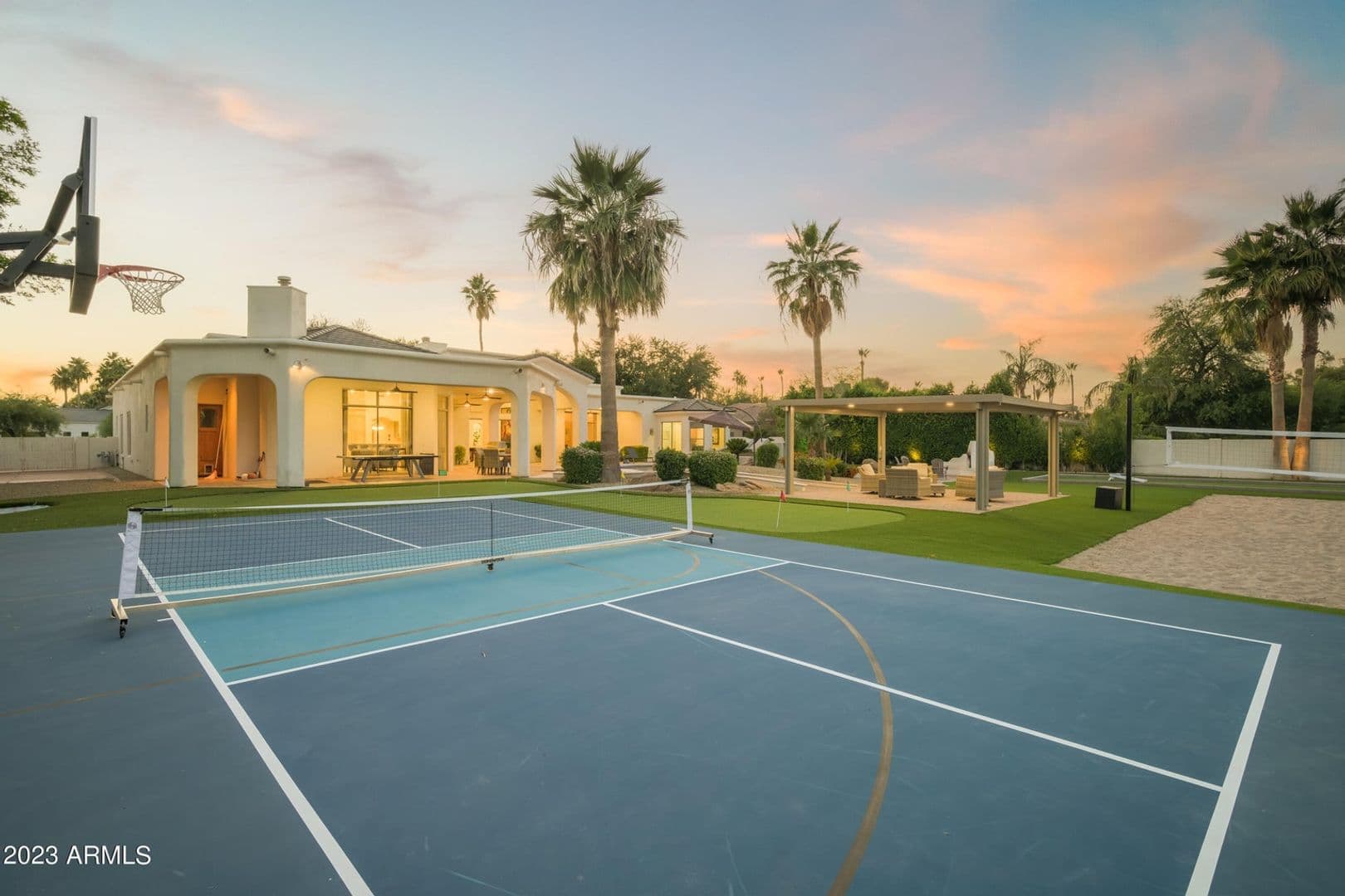 Paradise Valley House: 9215 N. Invergordon Rd