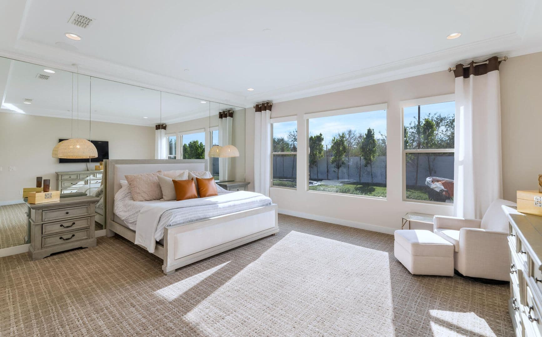 Phoenix House: 2855 E. Los Gatos
