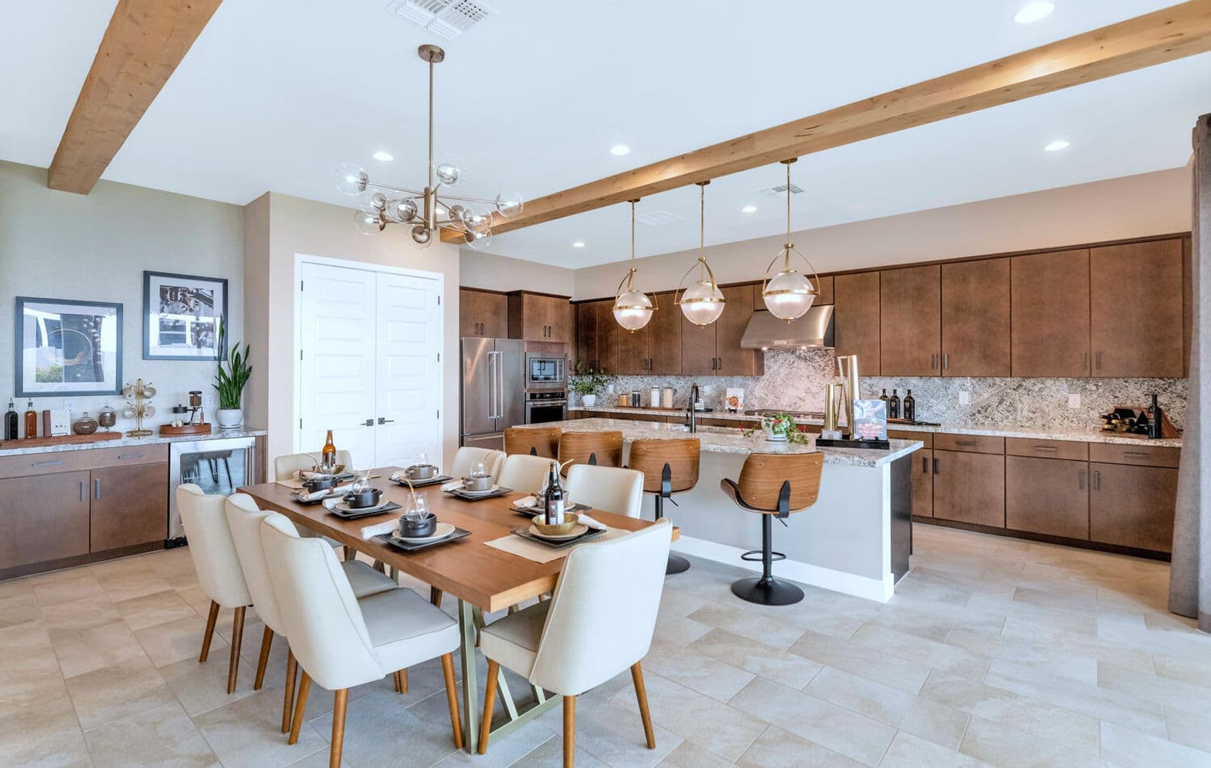Mesa House: 10118 E Tesla Ave