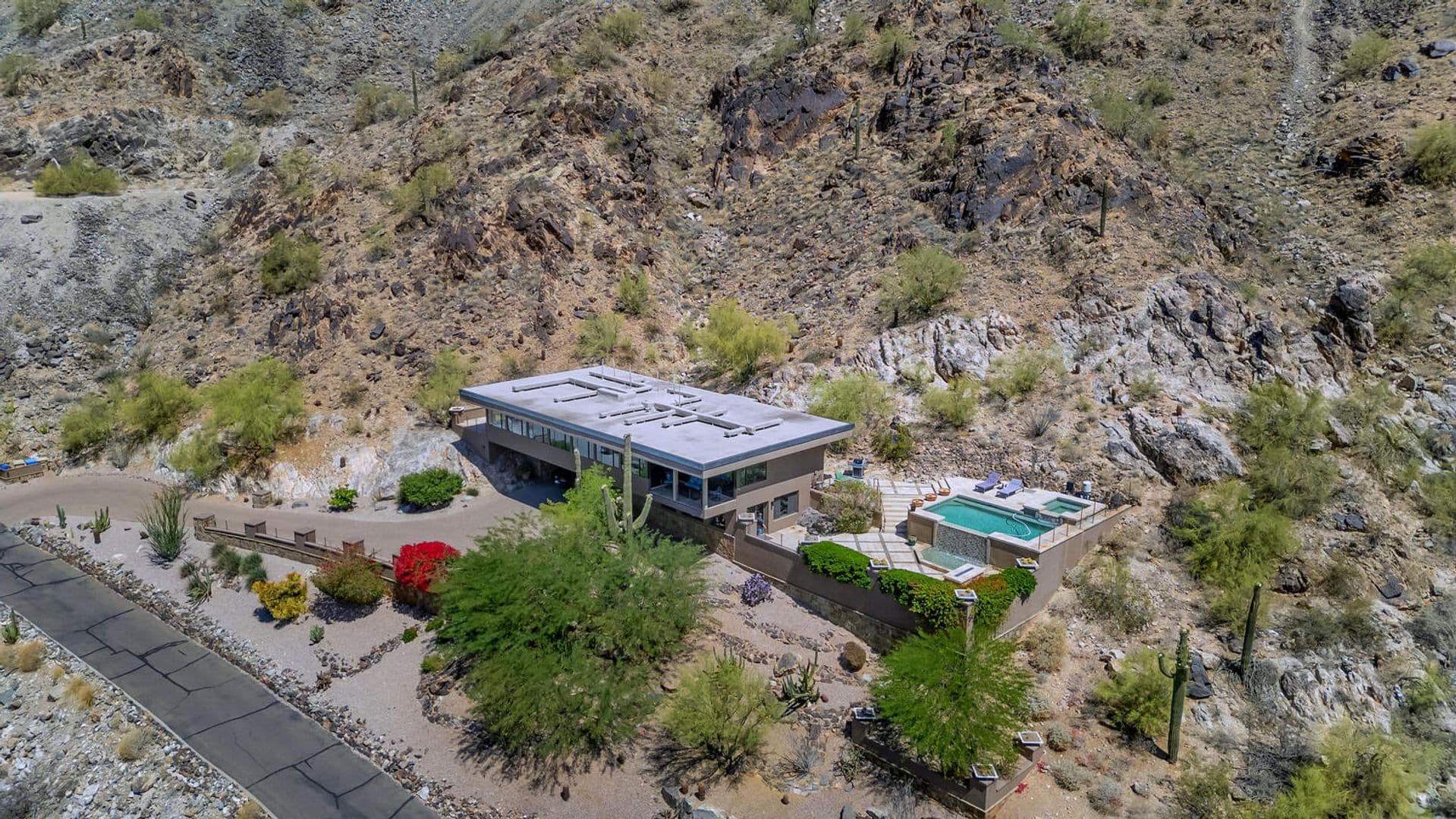 Paradise Valley House: 5800 E. Glen Dr