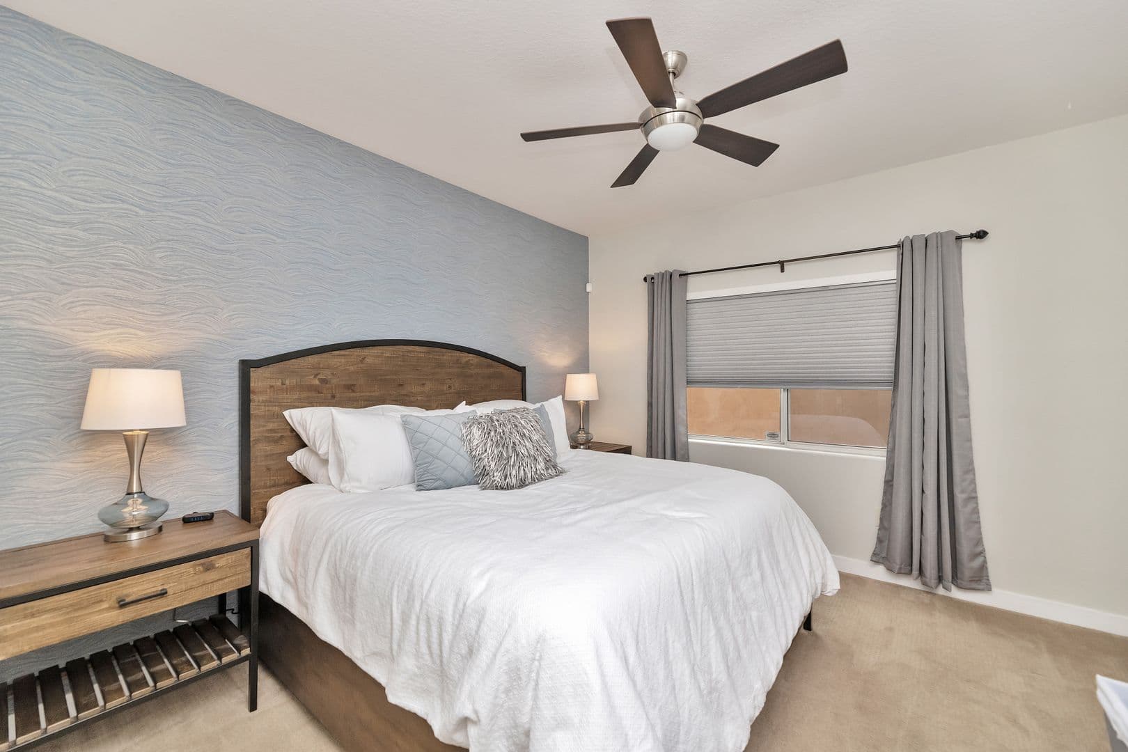 Scottsdale House: 7021 E Earll Dr #103