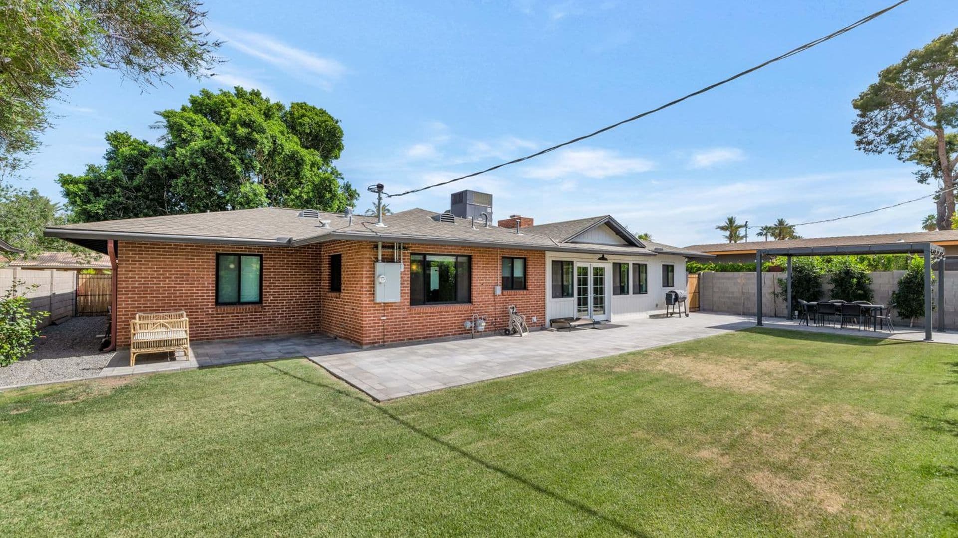 Tempe House: 103 W. Palmcroft Dr