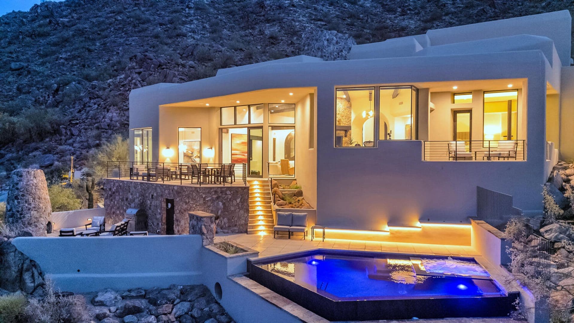 Paradise Valley House: 5810 E Cholla Ln