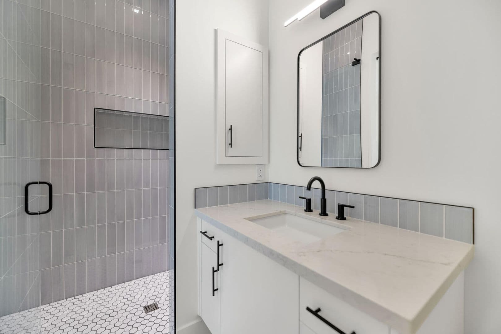 Phoenix House: 4216 E Hazelwood St