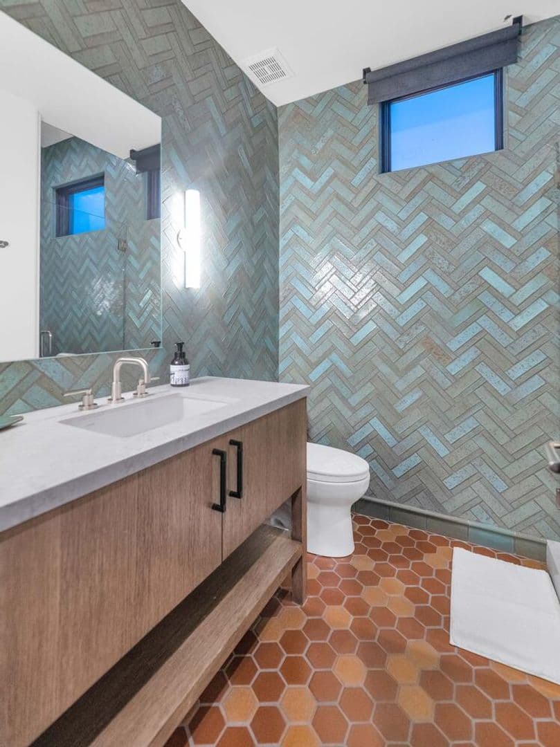 Paradise Valley House: 5810 E Cholla Ln