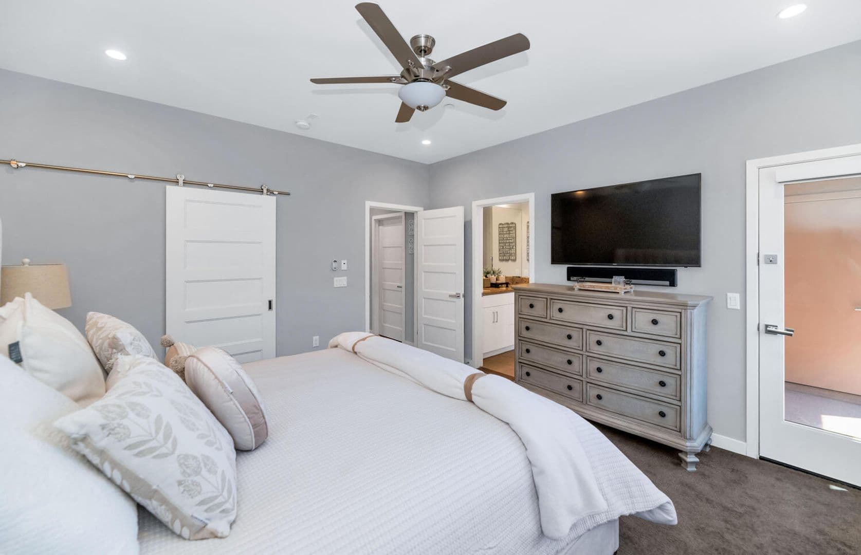 Scottsdale House: 6990 E. 6th St #1007
