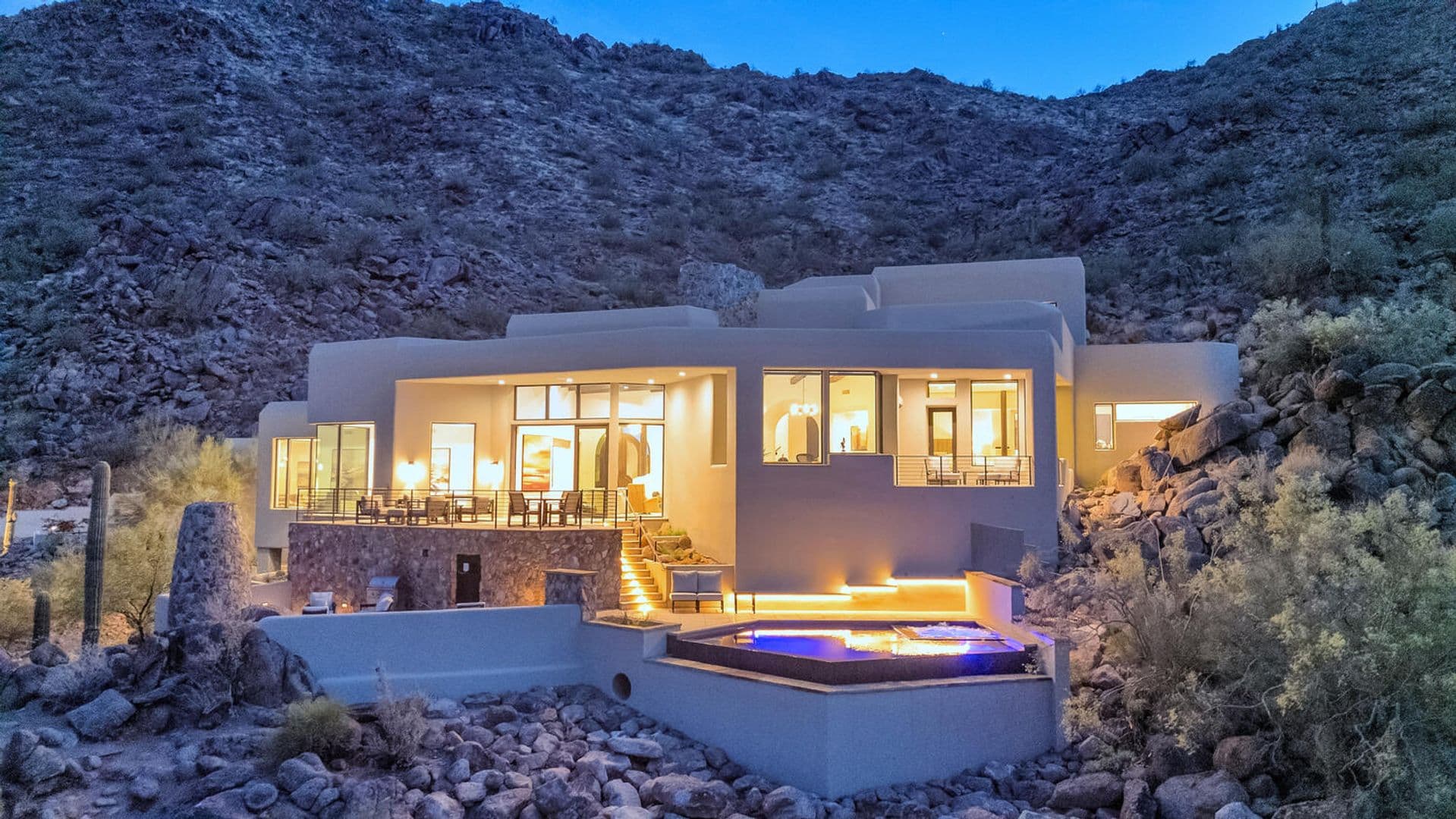 Paradise Valley House: 5810 E Cholla Ln