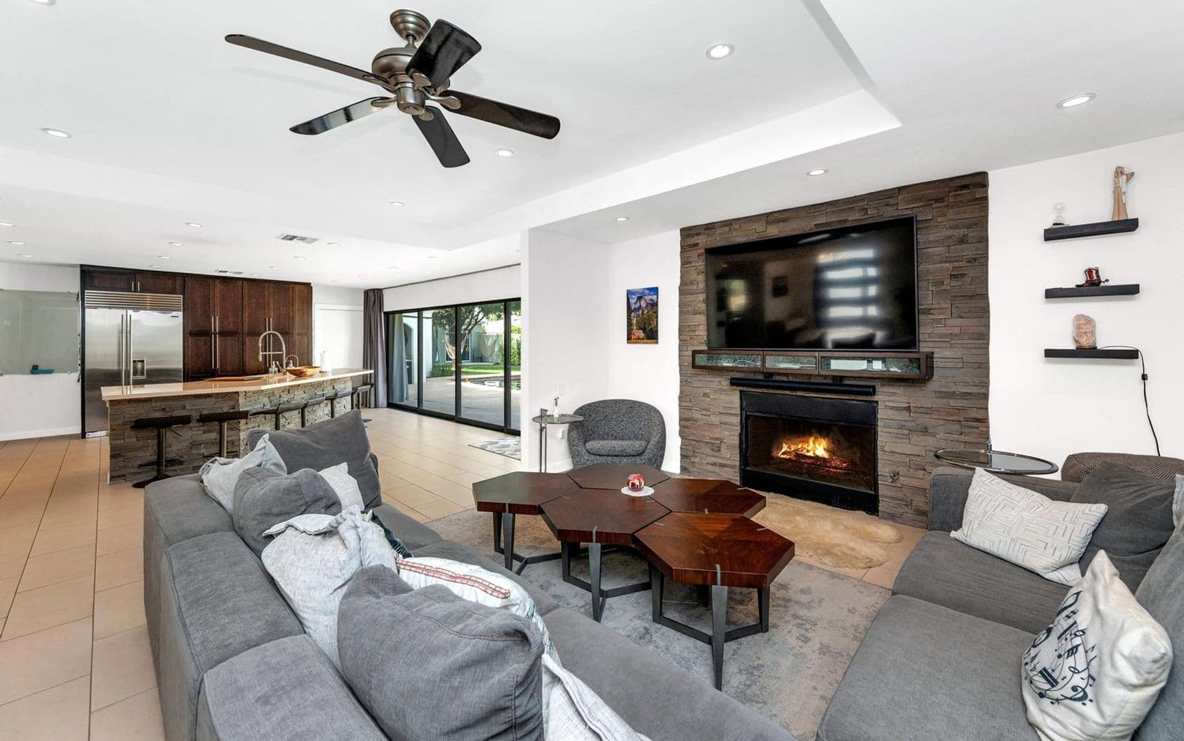 Paradise Valley House: 5228 N. 70th Pl