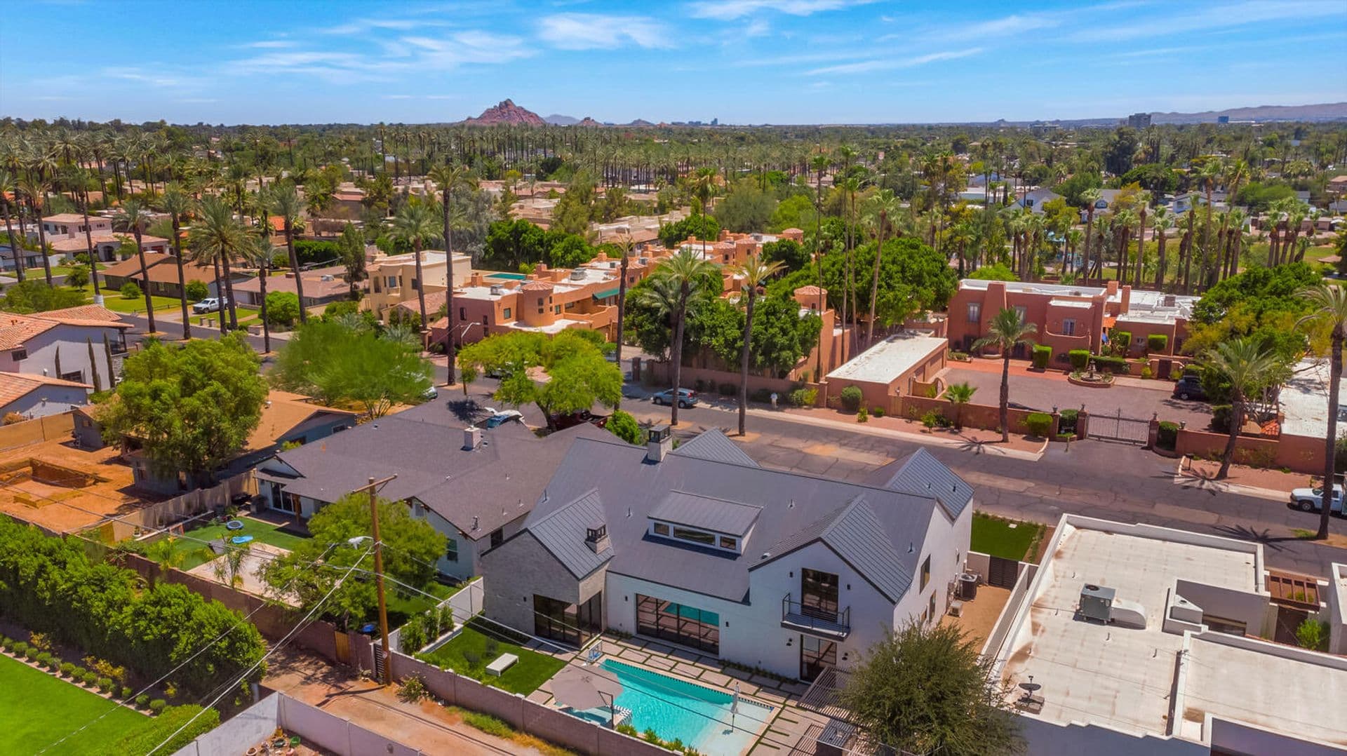 Phoenix House: 4216 E Hazelwood St