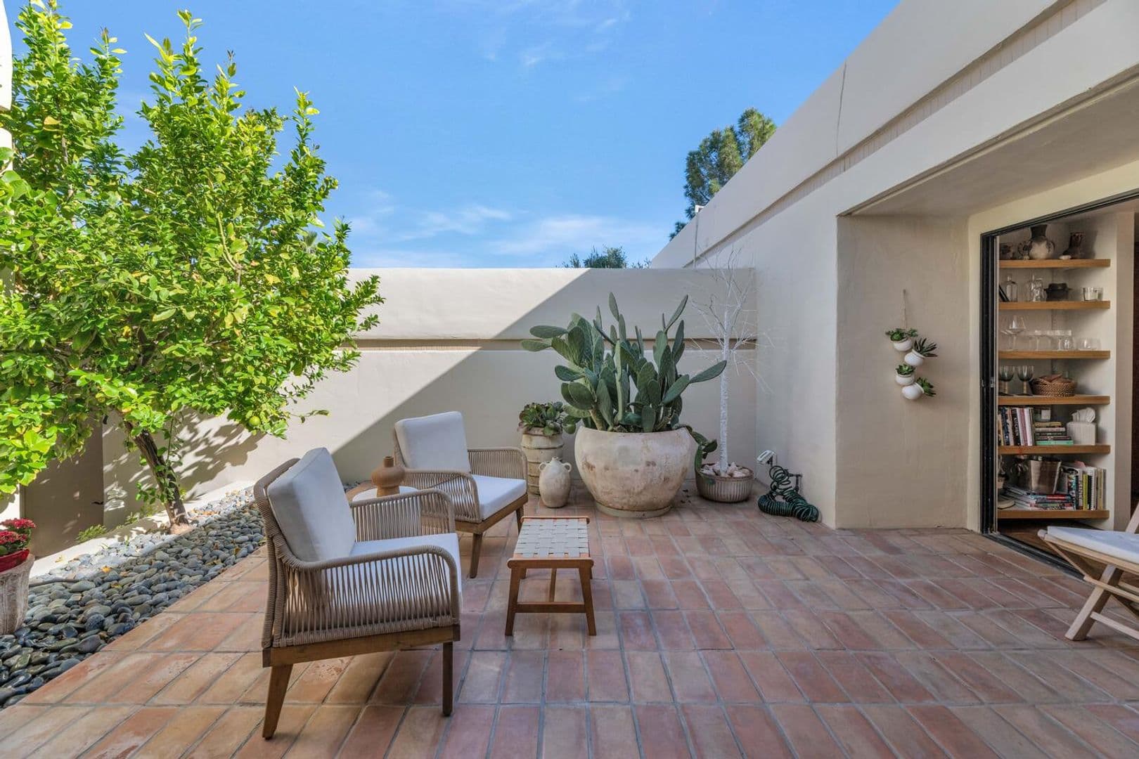 Scottsdale House: 9447 E. Calle De Valle Dr.
