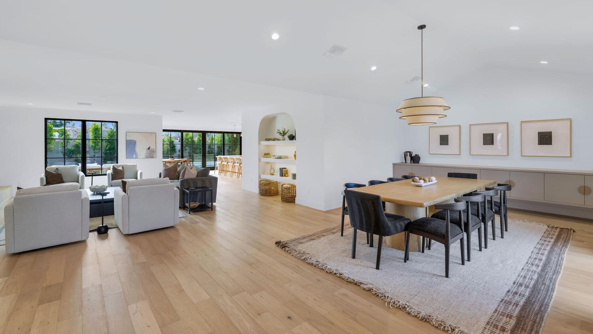 Scottsdale House: 6039 E. Calle Camelia