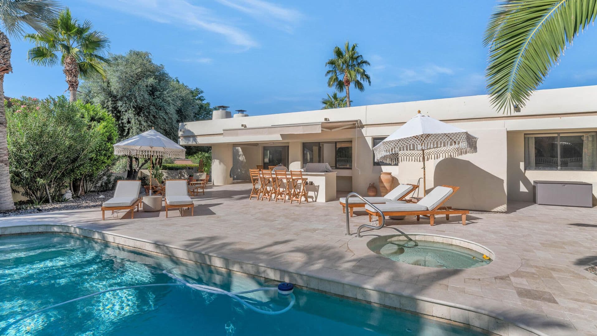 Scottsdale House: 9447 E. Calle De Valle Dr.