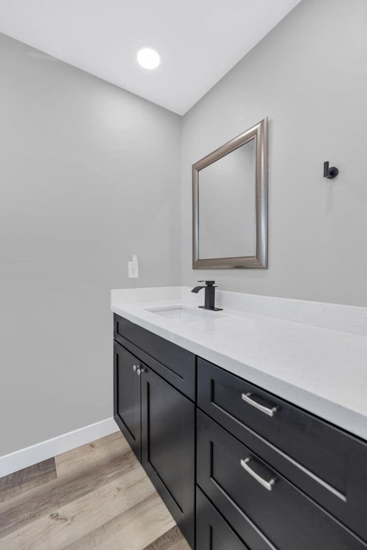 Phoenix House: 2509 E. Broadway Rd #4