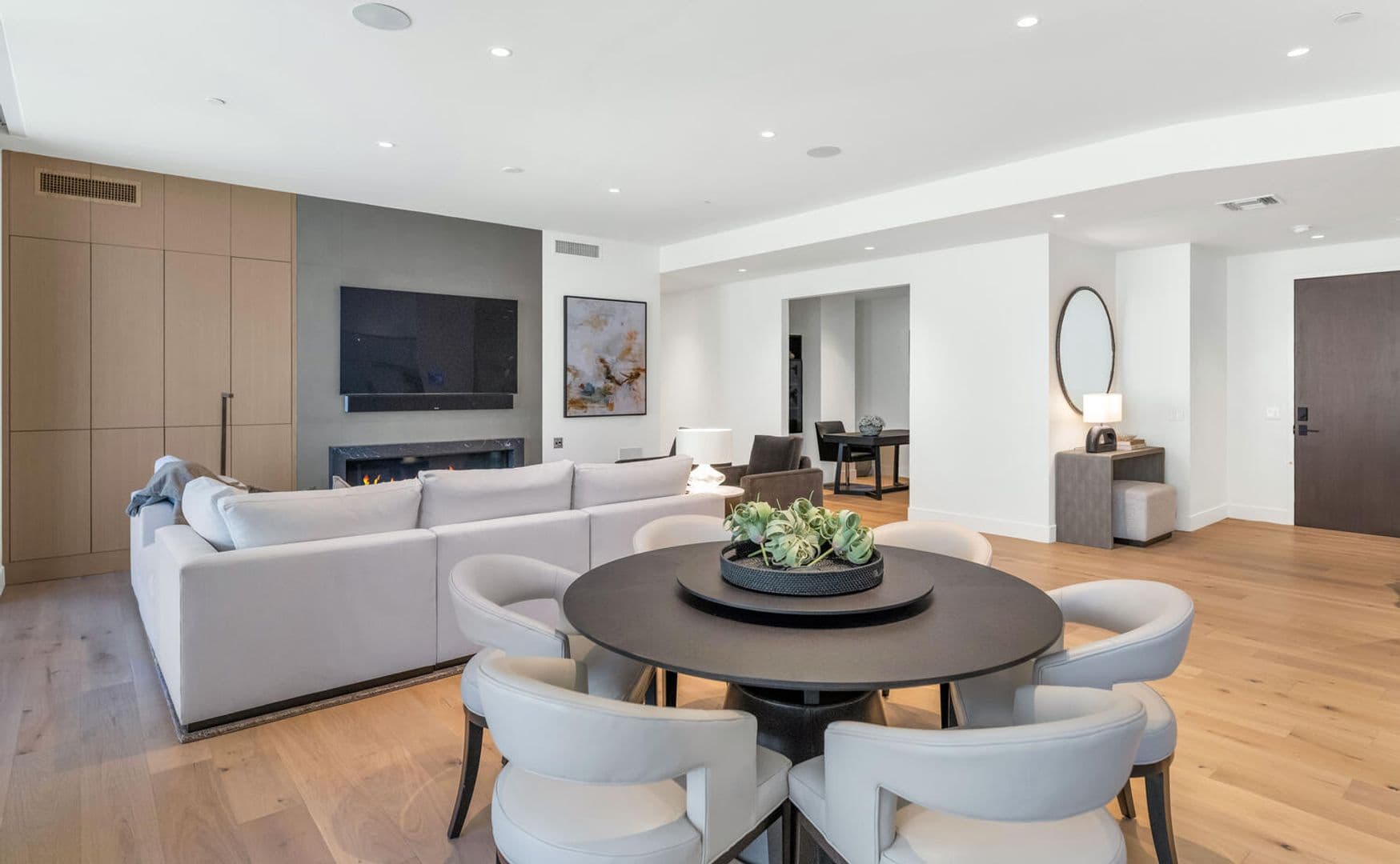 Scottsdale House: 5000 N Camelback Ridge Rd #407