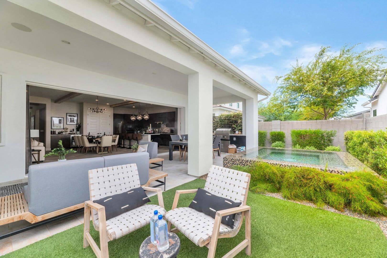 Mesa House: 10118 E Tesla Ave