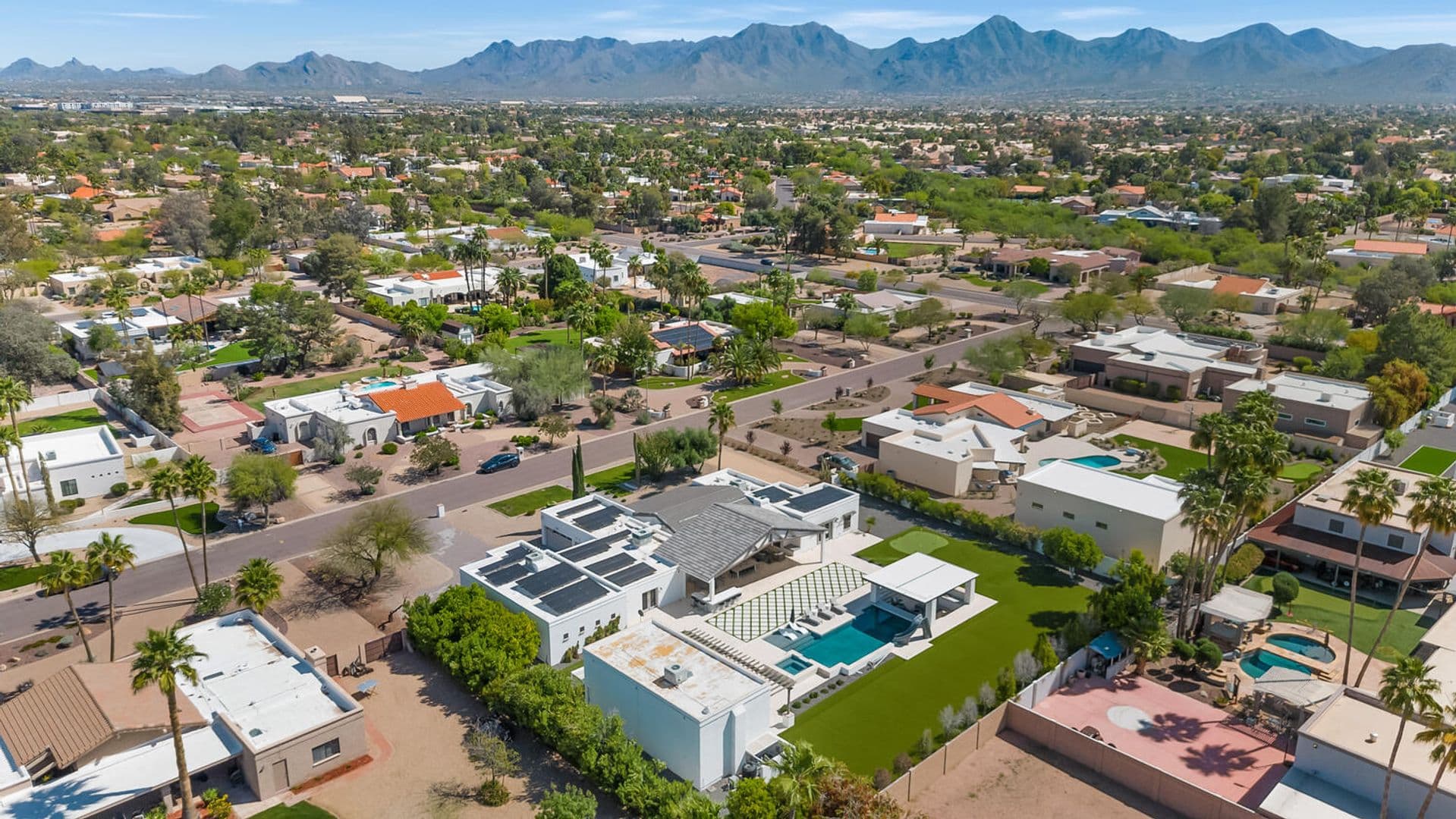 Scottsdale House: 8313 E. Carol Way