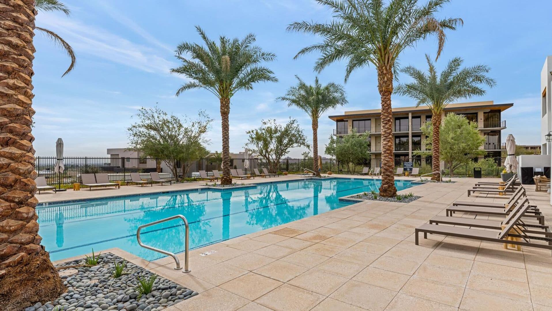 Scottsdale House: 5000 N Camelback Ridge Rd #407