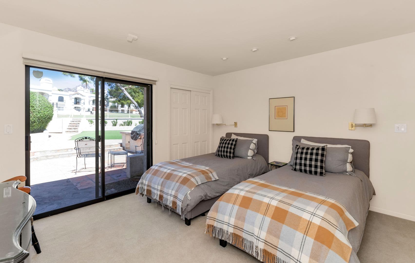 Phoenix House: 2626 E Arizona Biltmore Circle 32
