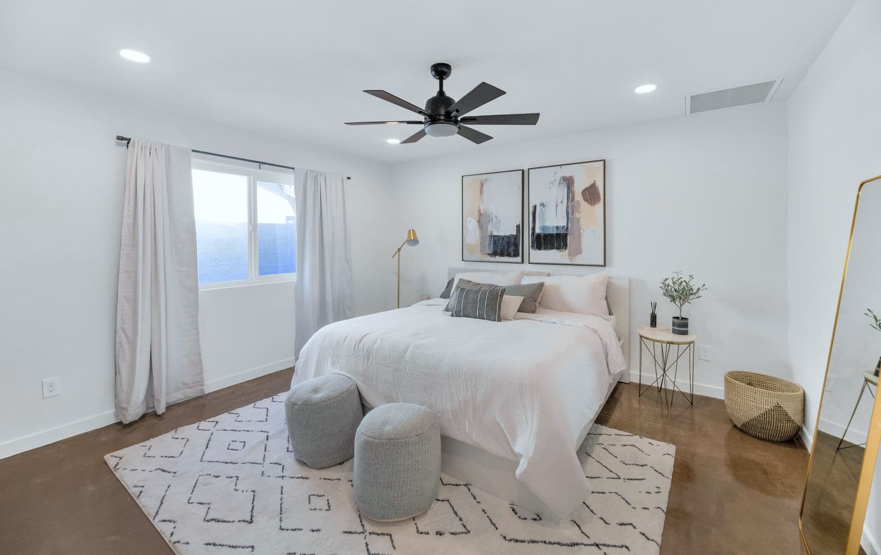 Tempe House: 1511 E. Edgewater Dr