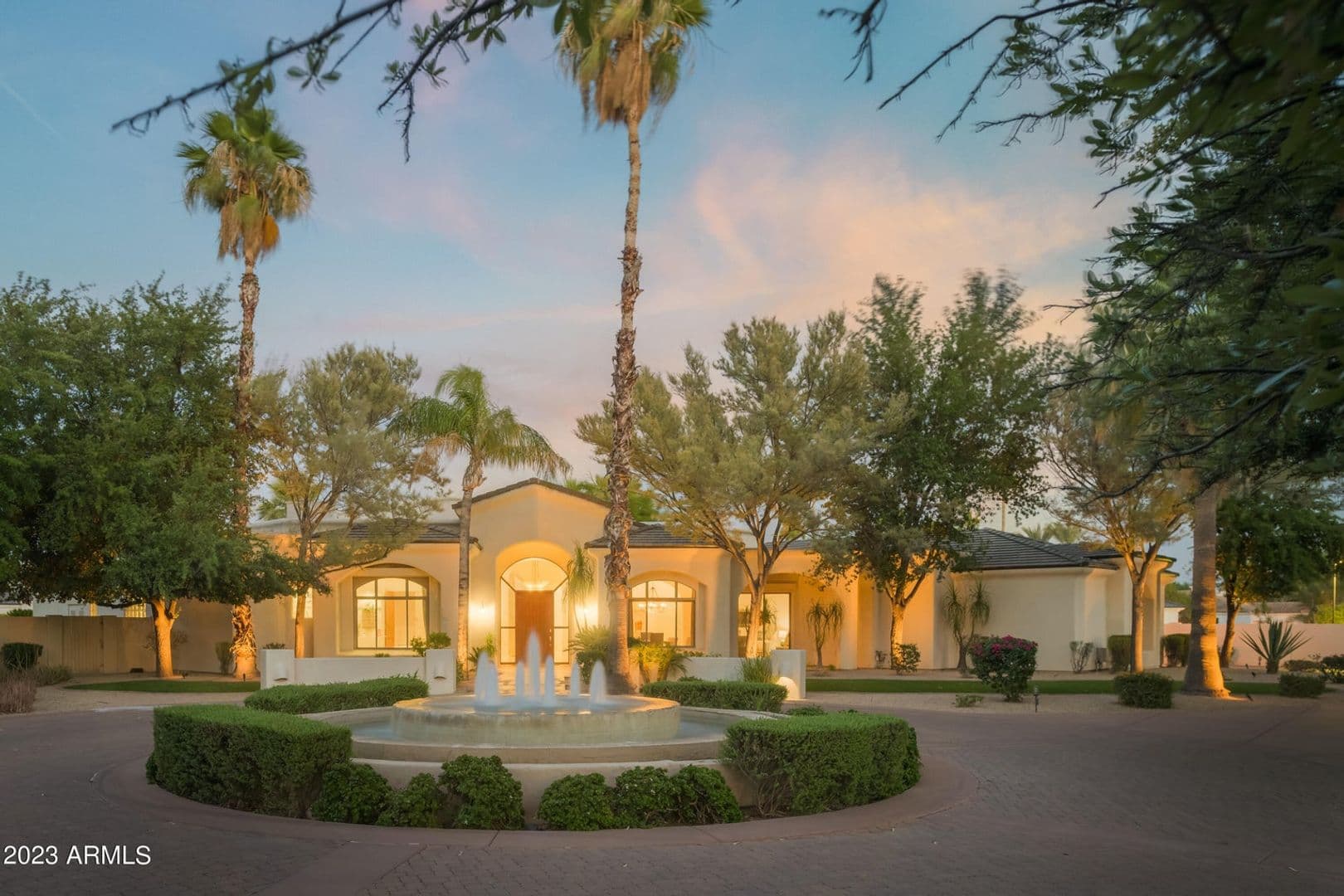 Paradise Valley House: 9215 N. Invergordon Rd