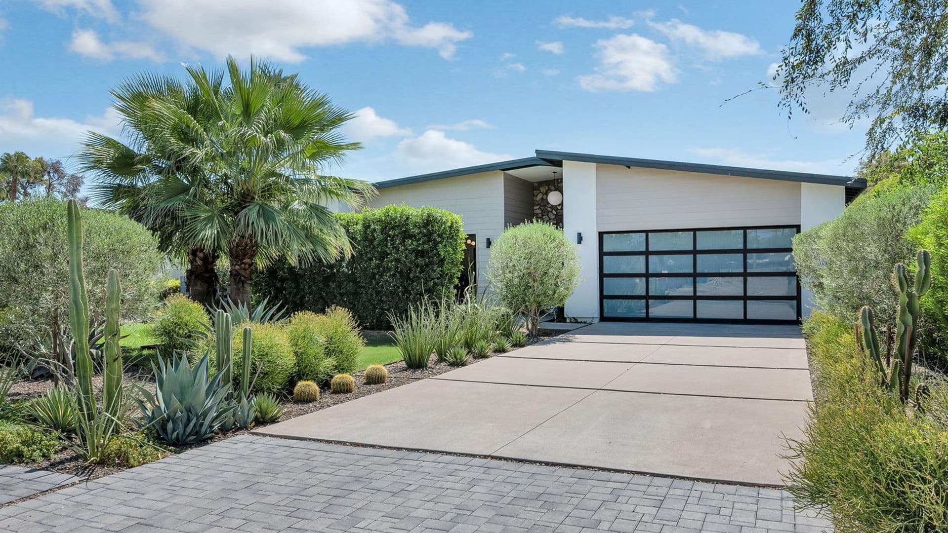 Phoenix House: 75 E. Griswold Rd