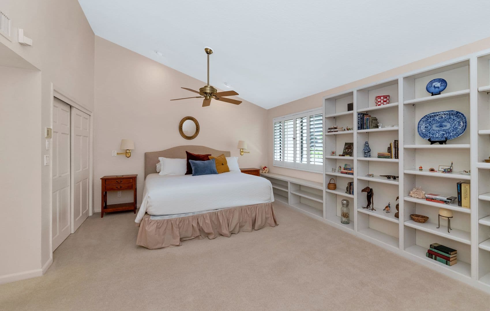 Phoenix House: 2626 E Arizona Biltmore Circle 32