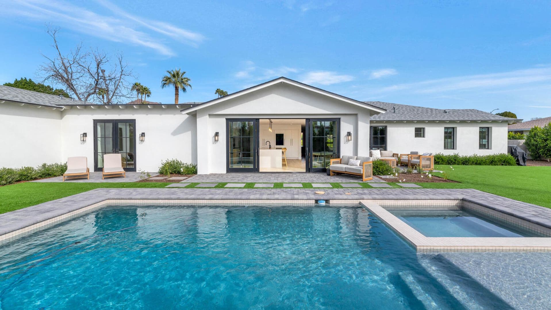 Scottsdale House: 6039 E. Calle Camelia