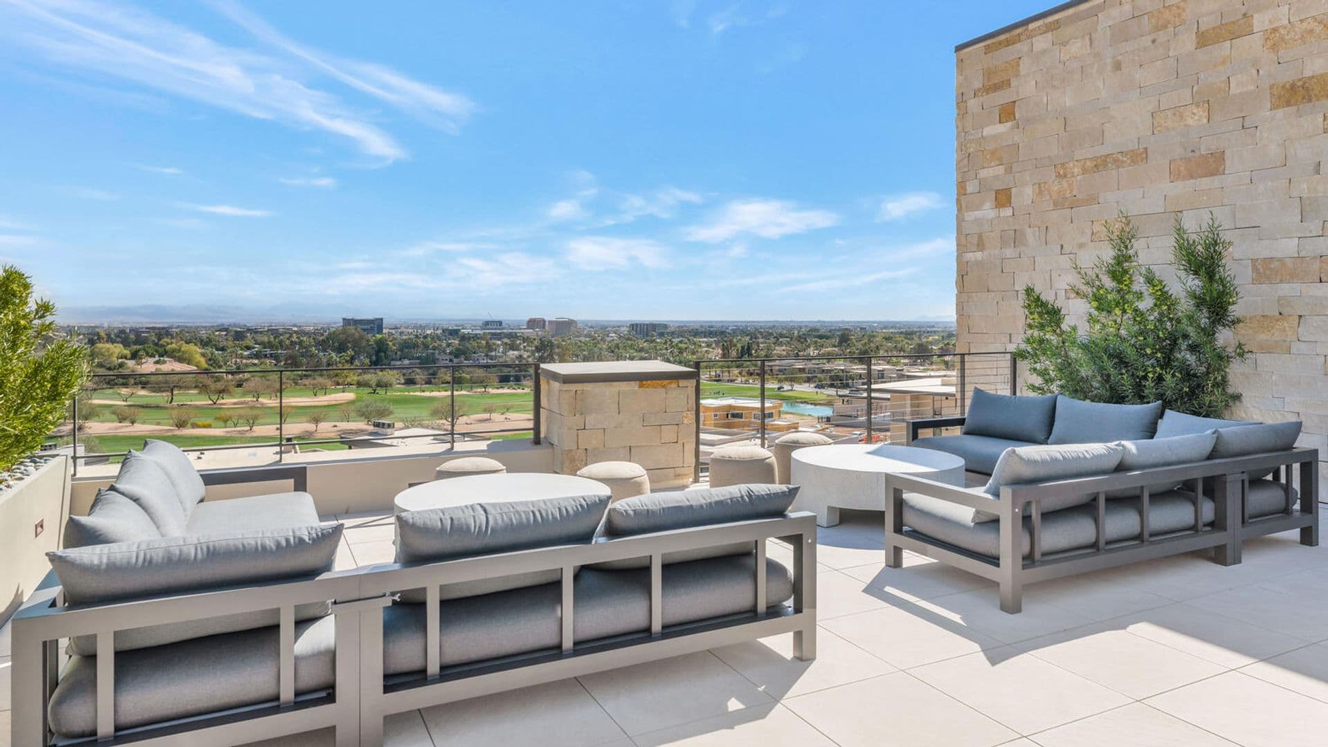 Scottsdale House: 5000 N Camelback Ridge Rd #407