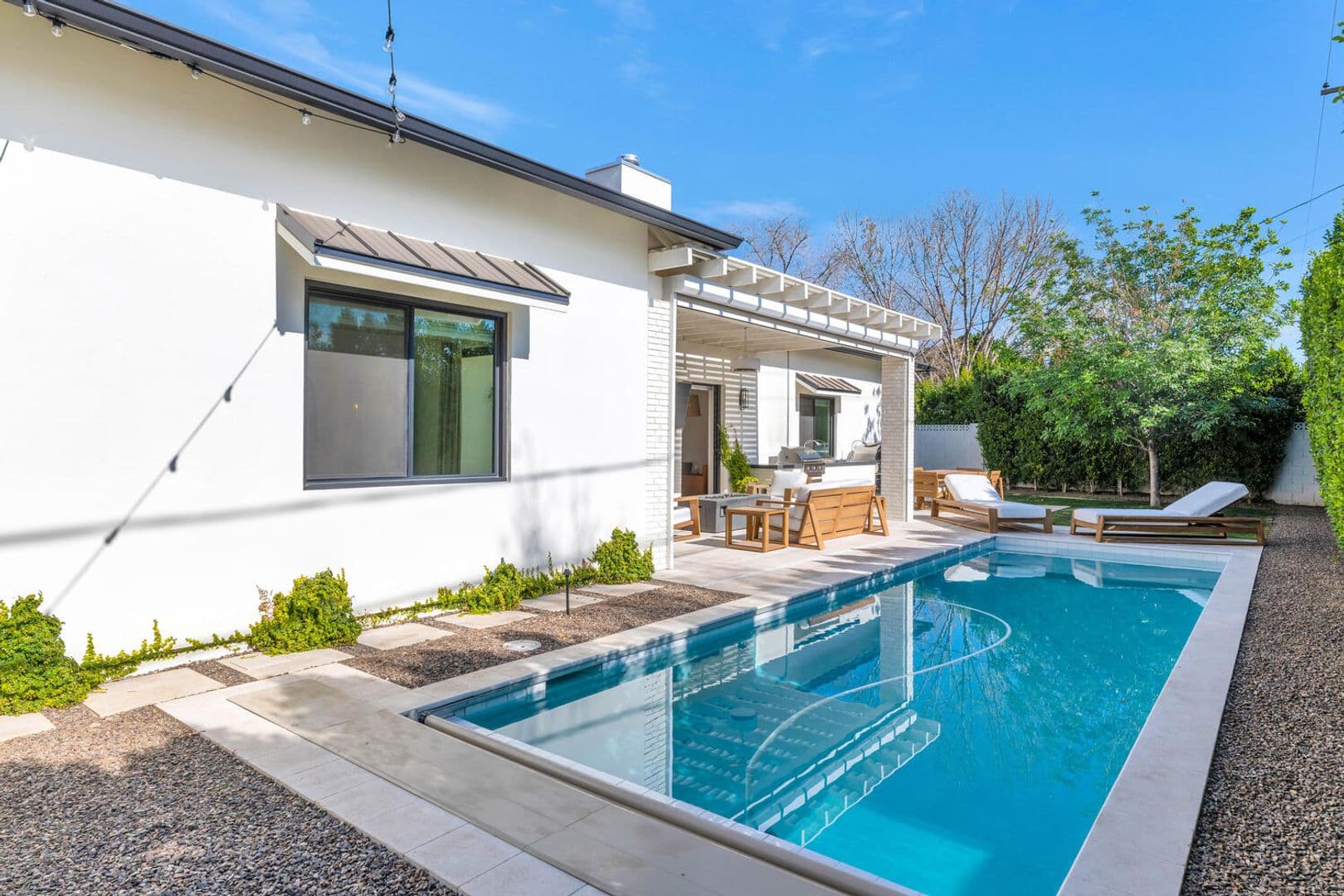 Phoenix House: 4147 E. Clarendon Ave