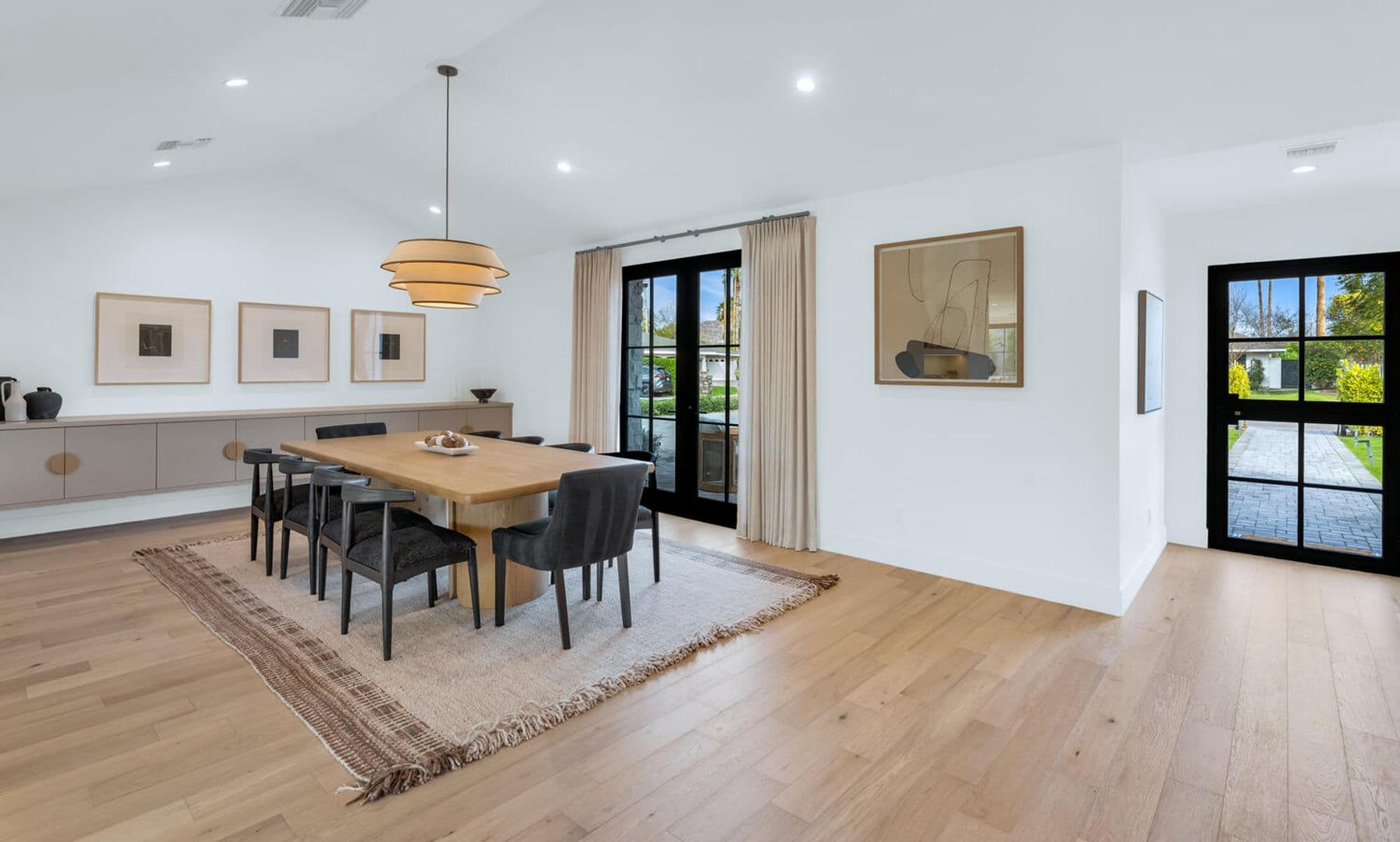 Scottsdale House: 6039 E. Calle Camelia