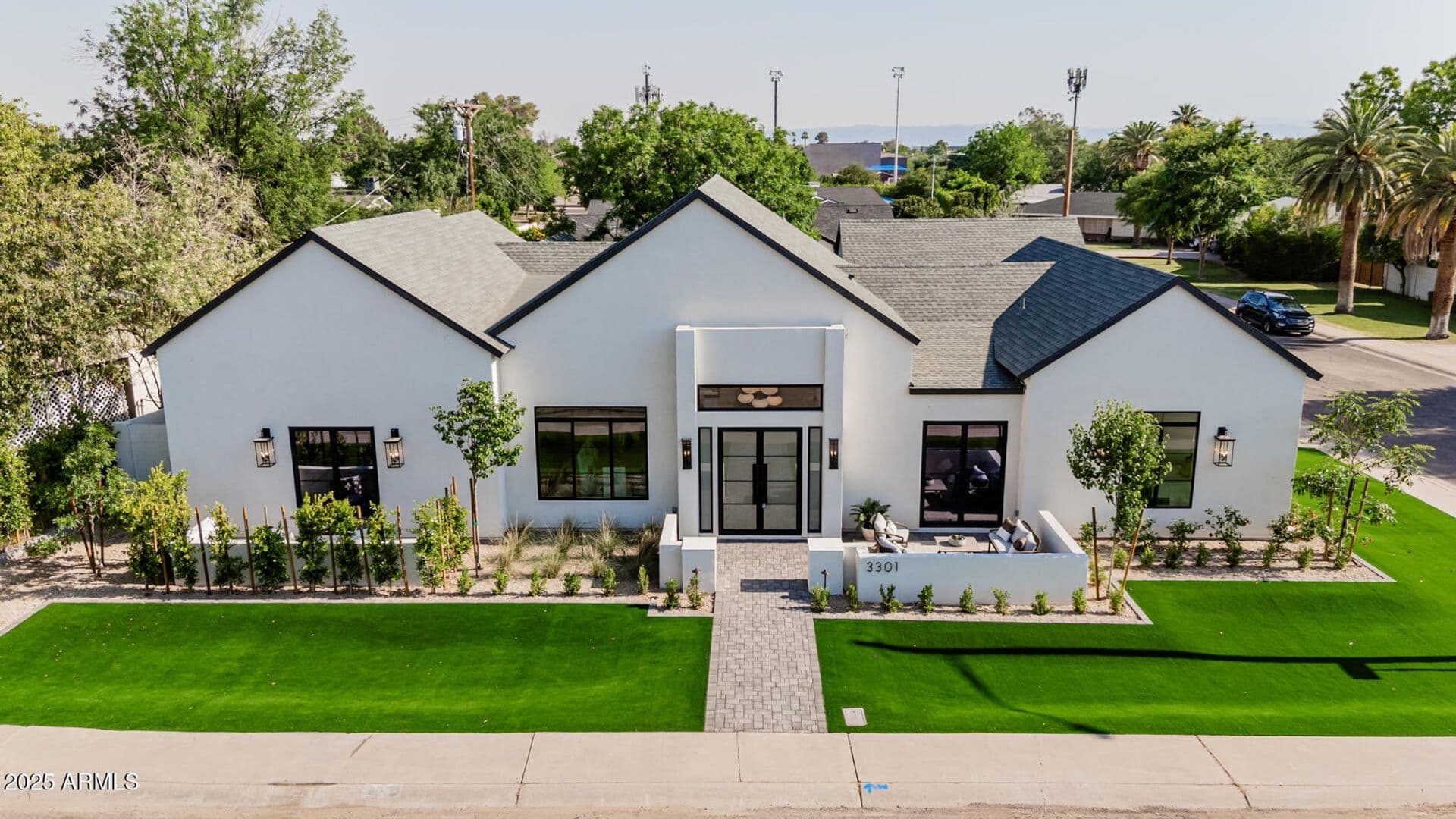 Phoenix House: 3301 E. Elm St