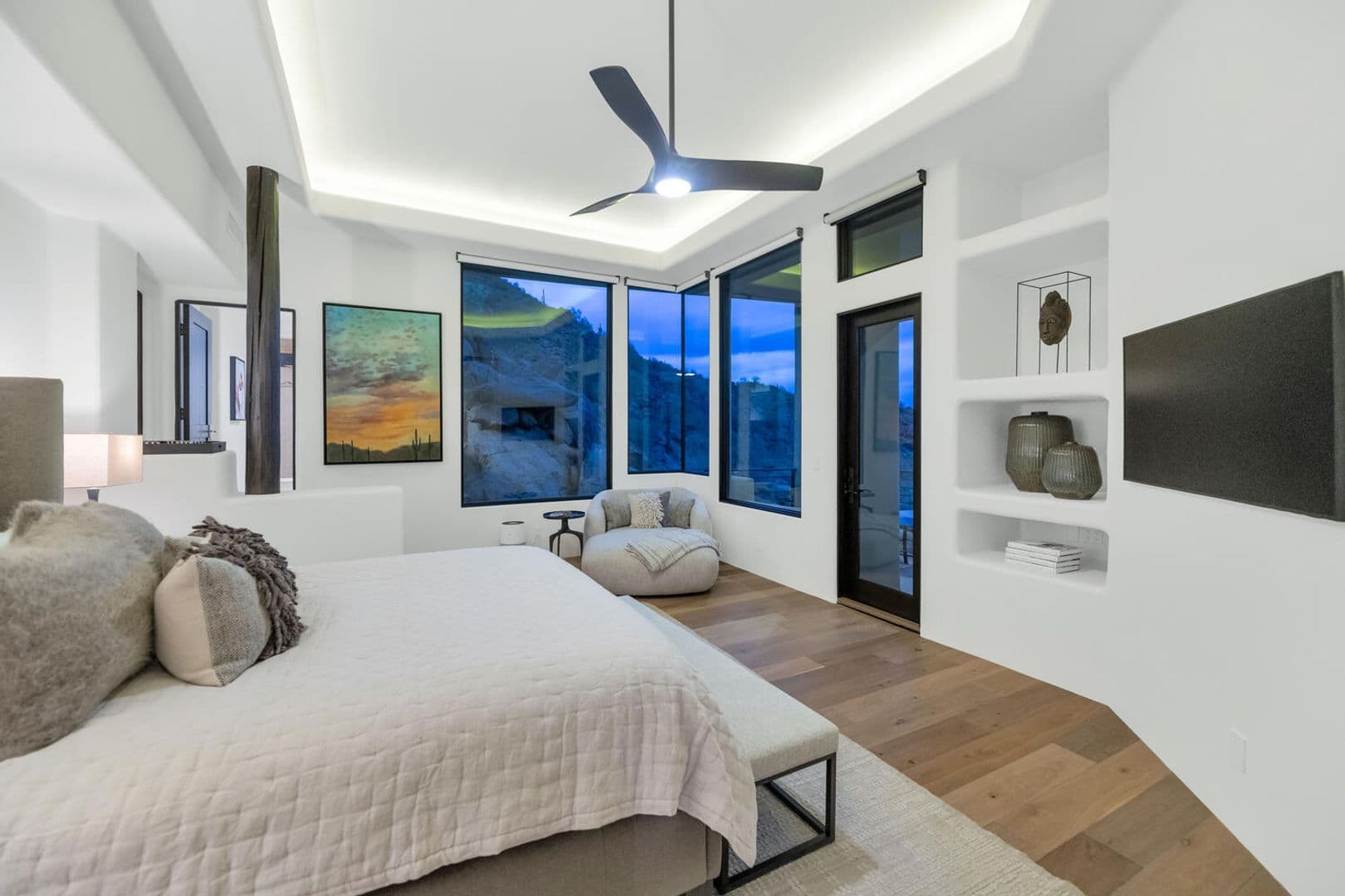 Paradise Valley House: 5810 E Cholla Ln