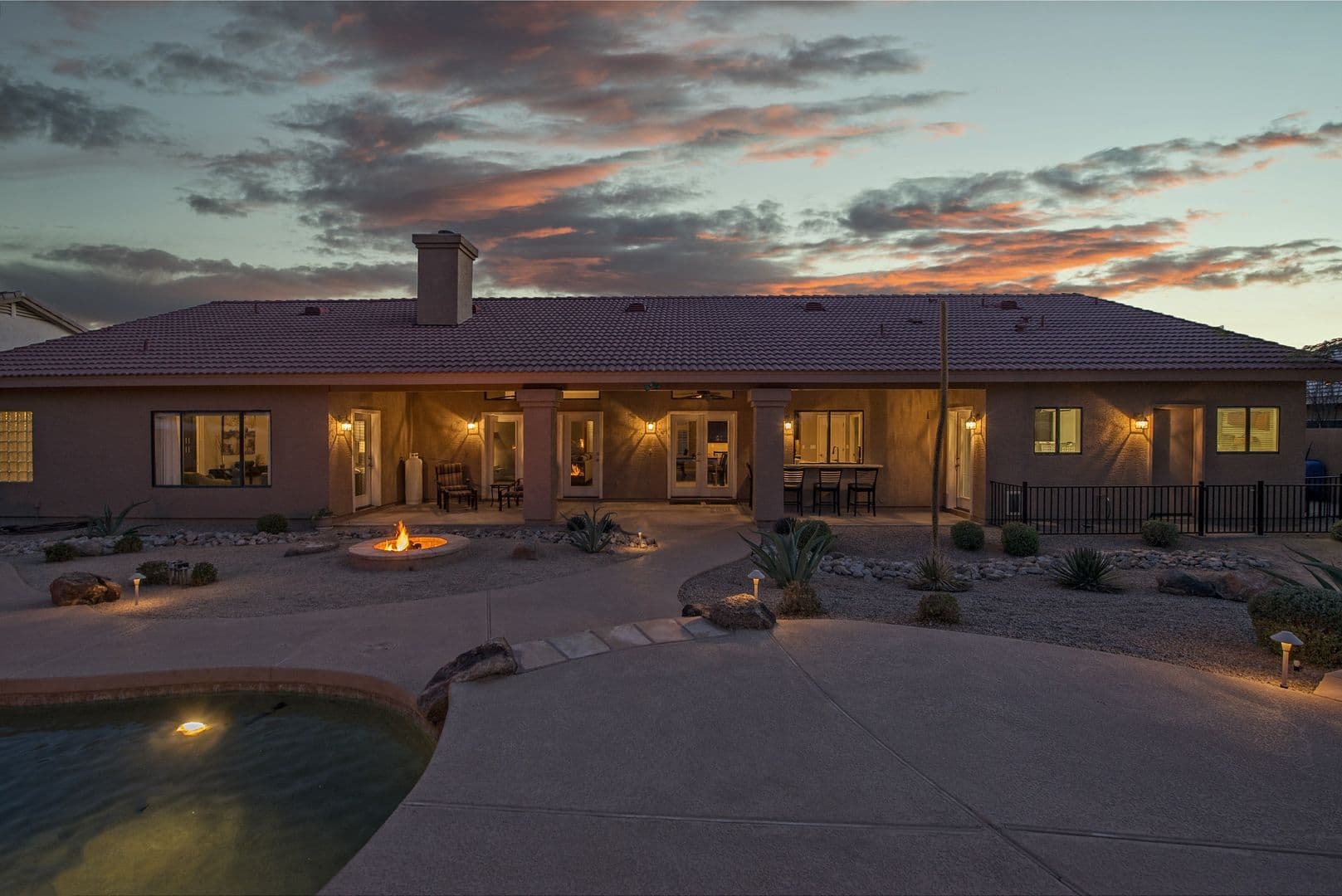 Glendale House: 4548 W  Mariposa Grande Ln